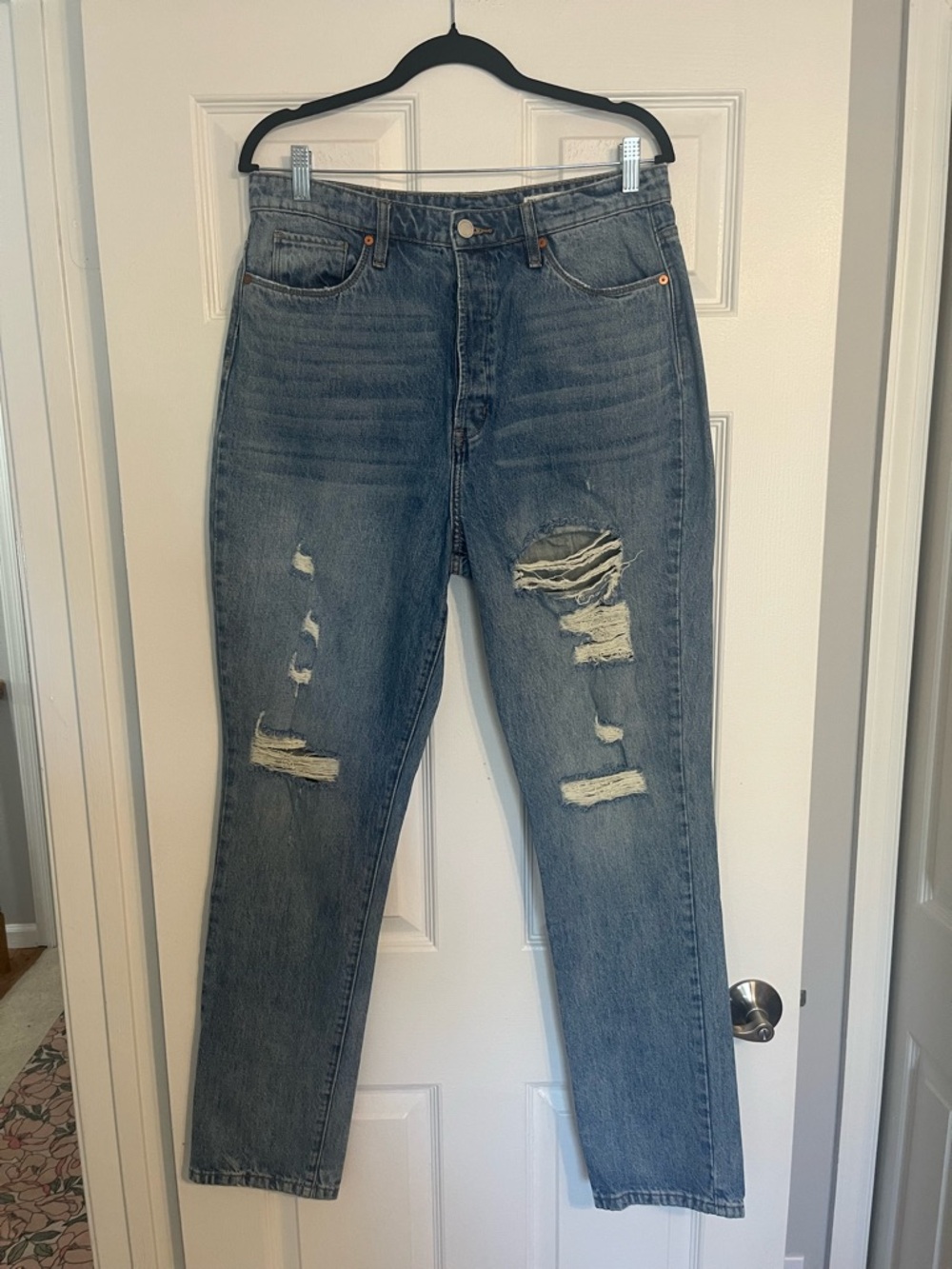 NWOT Blank NYC The Cooper Long Slim Straight Jeans Size 31